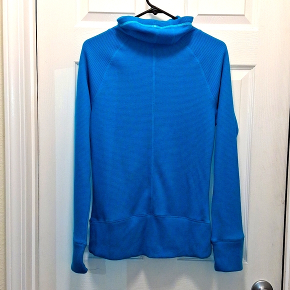 NWT UNDER ARMOUR Semi-Fitted Cold Gear Medium Sweatshirt - Picture 6 of 8
